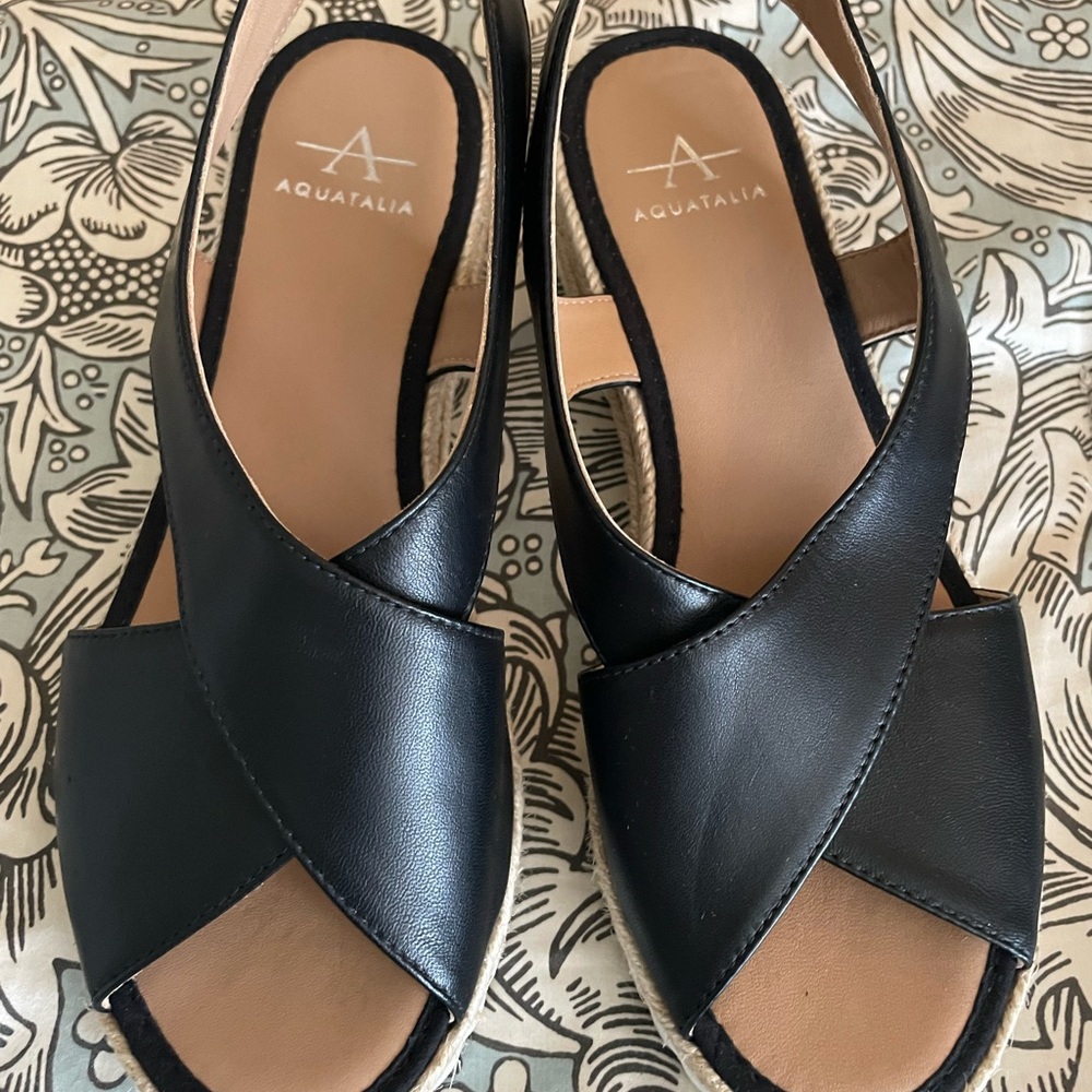Aquatalia Black Leather Women's Sandals